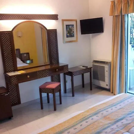 Casabela 4* Ferragudo (Faro)
